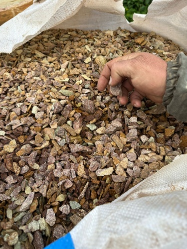 Златолит персиковый декоративная каменная крошка купить в Пущино