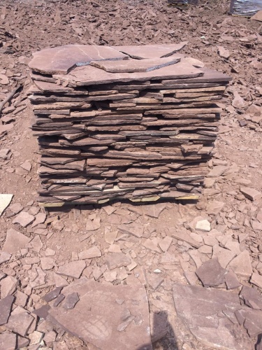 Плитняк лемезит бордовый для цоколя 1,5-2 см купить в Пущино