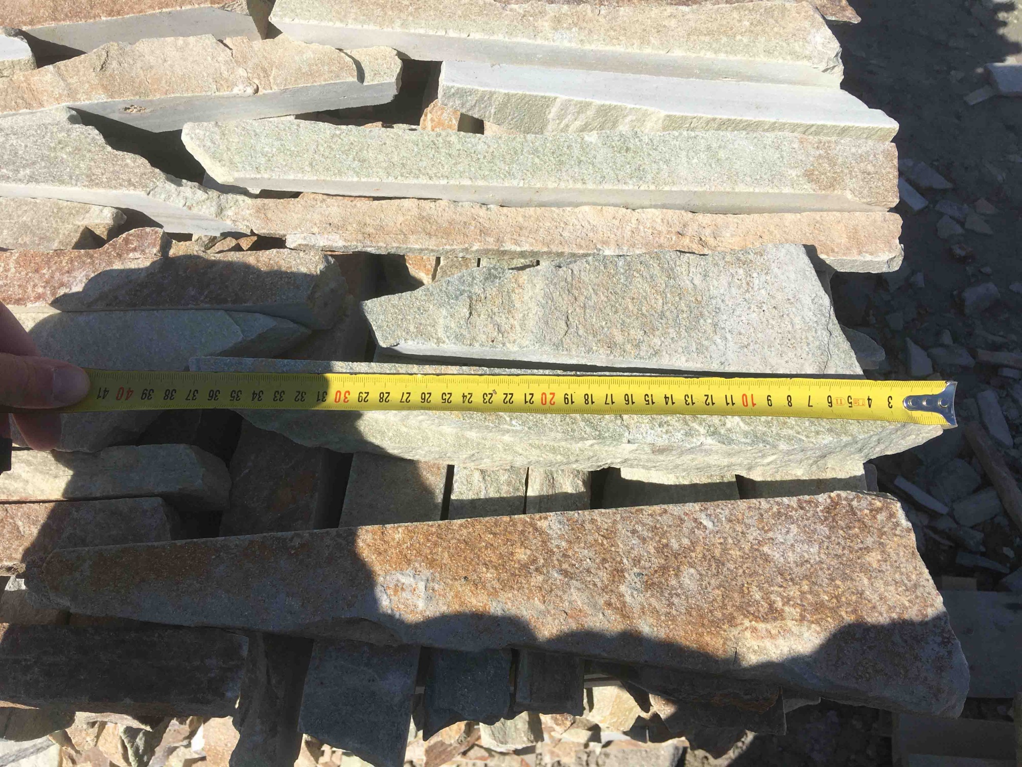 Горбушка златолит золотистый для облицовки купить в Пущино