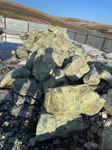 Камни для ландшафтного дизайна зелёные 10-60 килограмм купить в Пущино