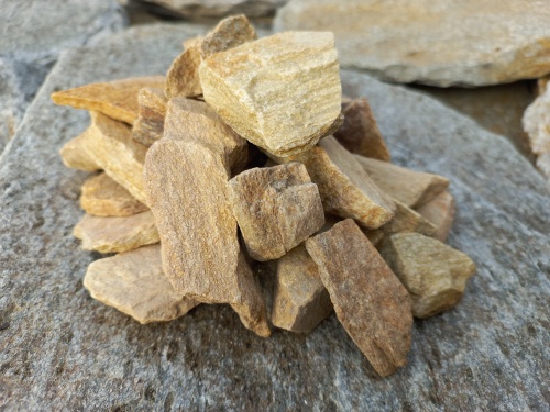 Златолит жёлтый декоративная каменная крошка купить в Пущино