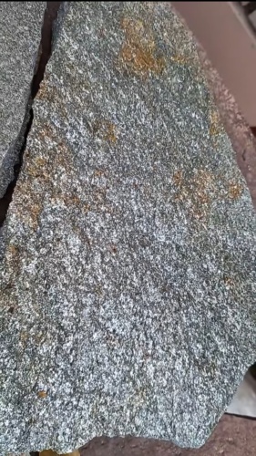 Плитняк златолит серебристый для цоколя, отмостки купить в Пущино