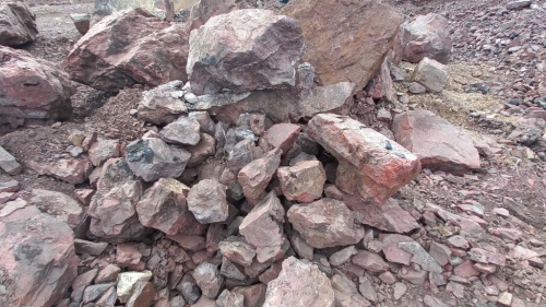 Яшма ландшафтные валуны