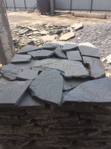 Златолит серебристый галтованный для цоколя купить в Пущино